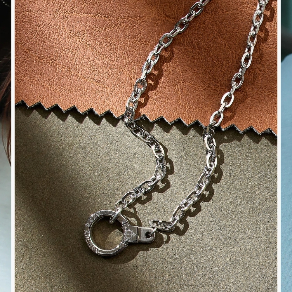 Elegant Silver Necklace